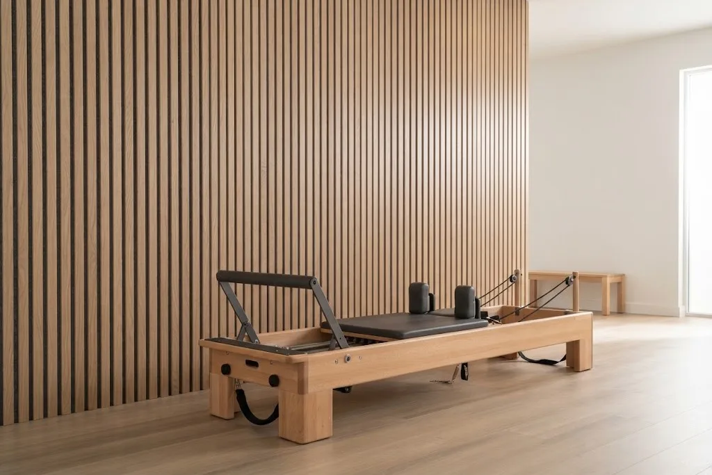 Slatted Wall Panels in Fitness Studios: Look and Practicality